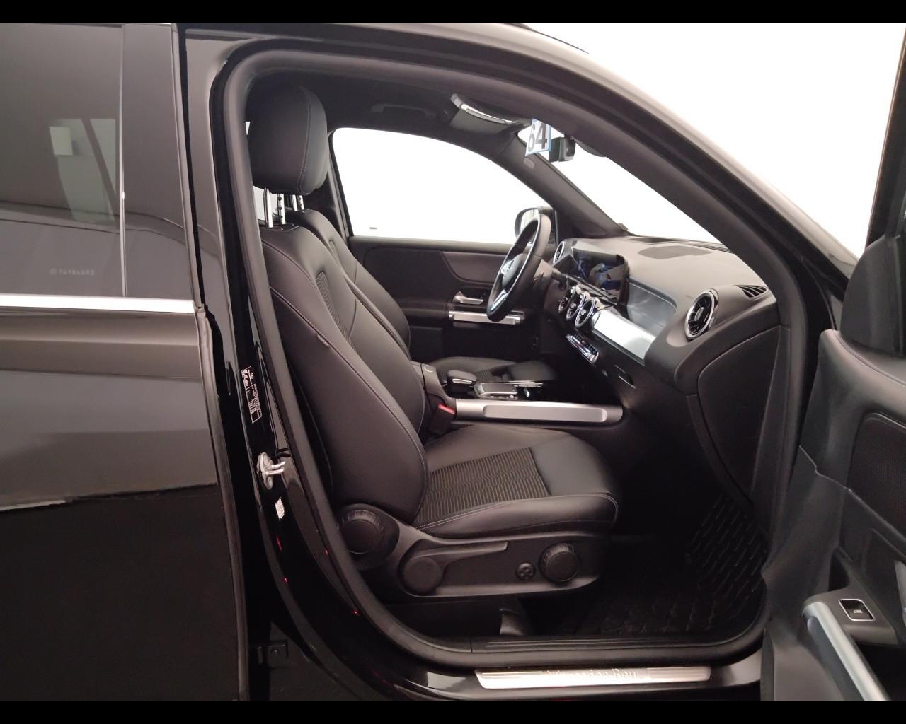 Mercedes-Benz GLB - X247 2019 - GLB 200 d Sport Plus auto
