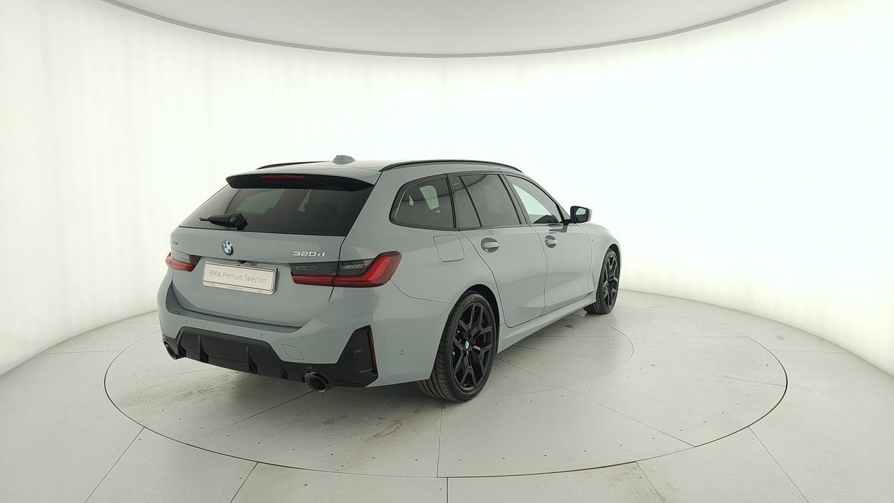 BMW 320d Touring mhev 48V xdrive MSport auto