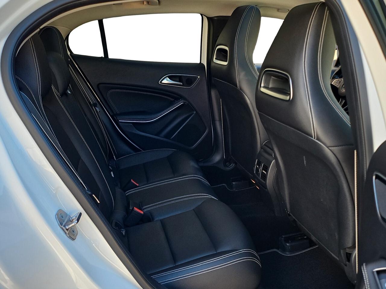 Mercedes-benz GLA 200 d Automatic Premium AMG FULL