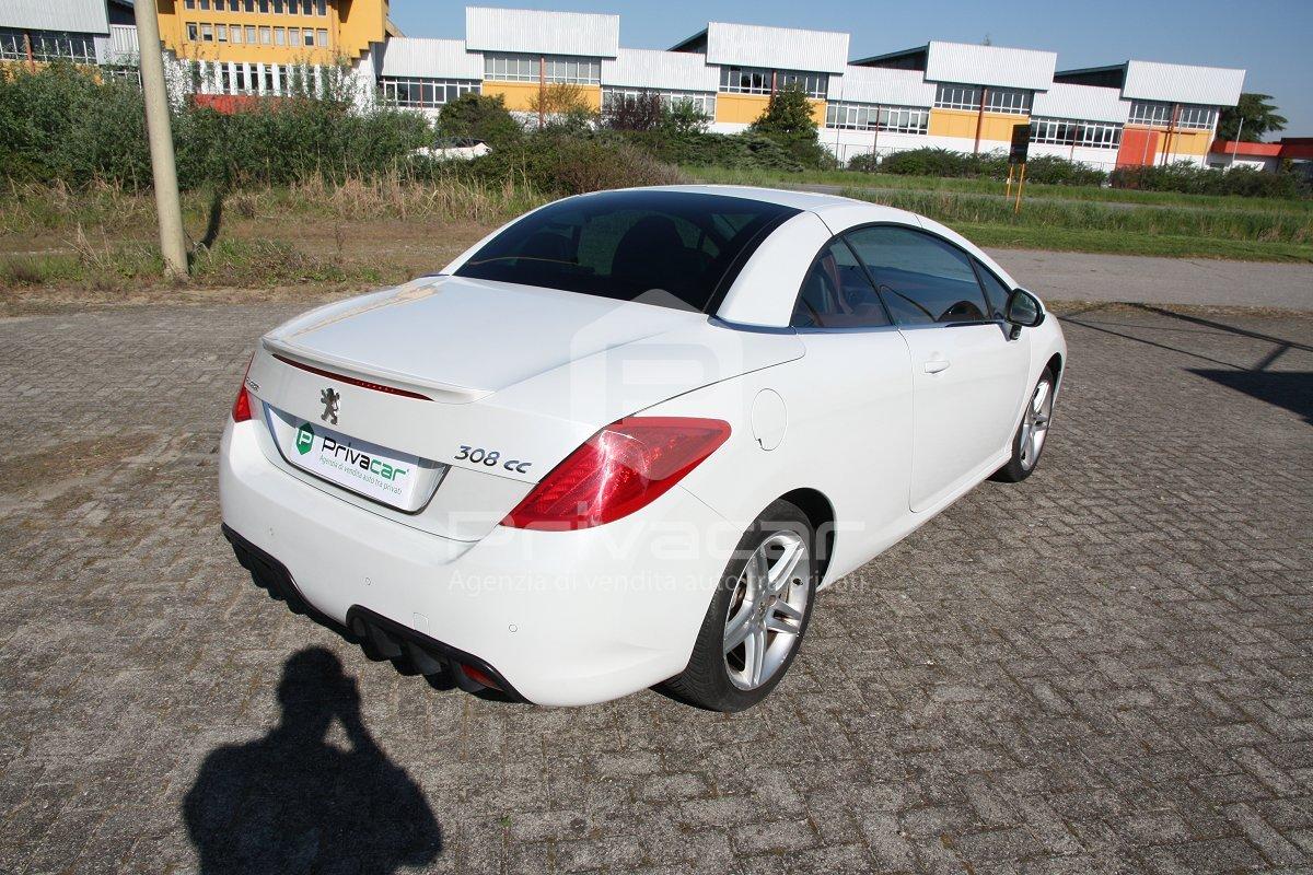 PEUGEOT 308 2.0 HDi 136CV CC aut. Féline