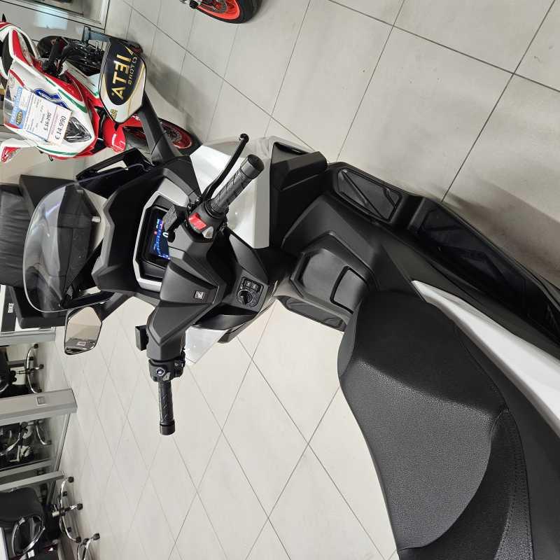 Honda Forza 350 - 2026