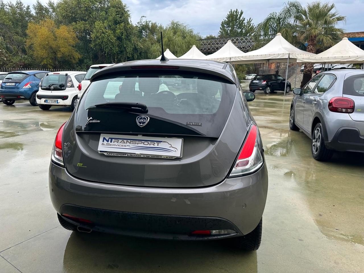 Lancia Ypsilon 1.0 FireFly 5 porte S&S Hybrid Ecochic Gold