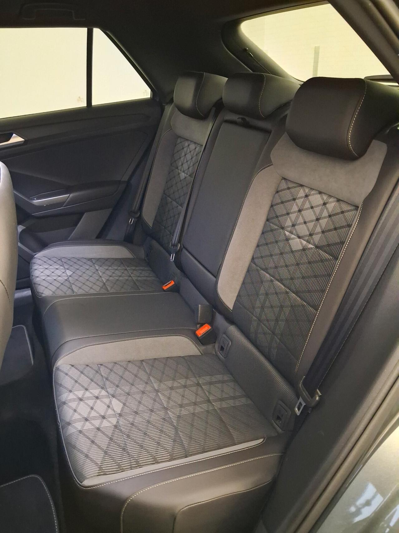 Volkswagen T-Roc 2.0 TDI SCR 150 CV DSG R-Line