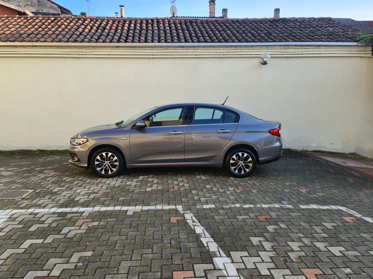 Fiat Tipo 1.6 Mjt 4 porte Lounge - km certif.