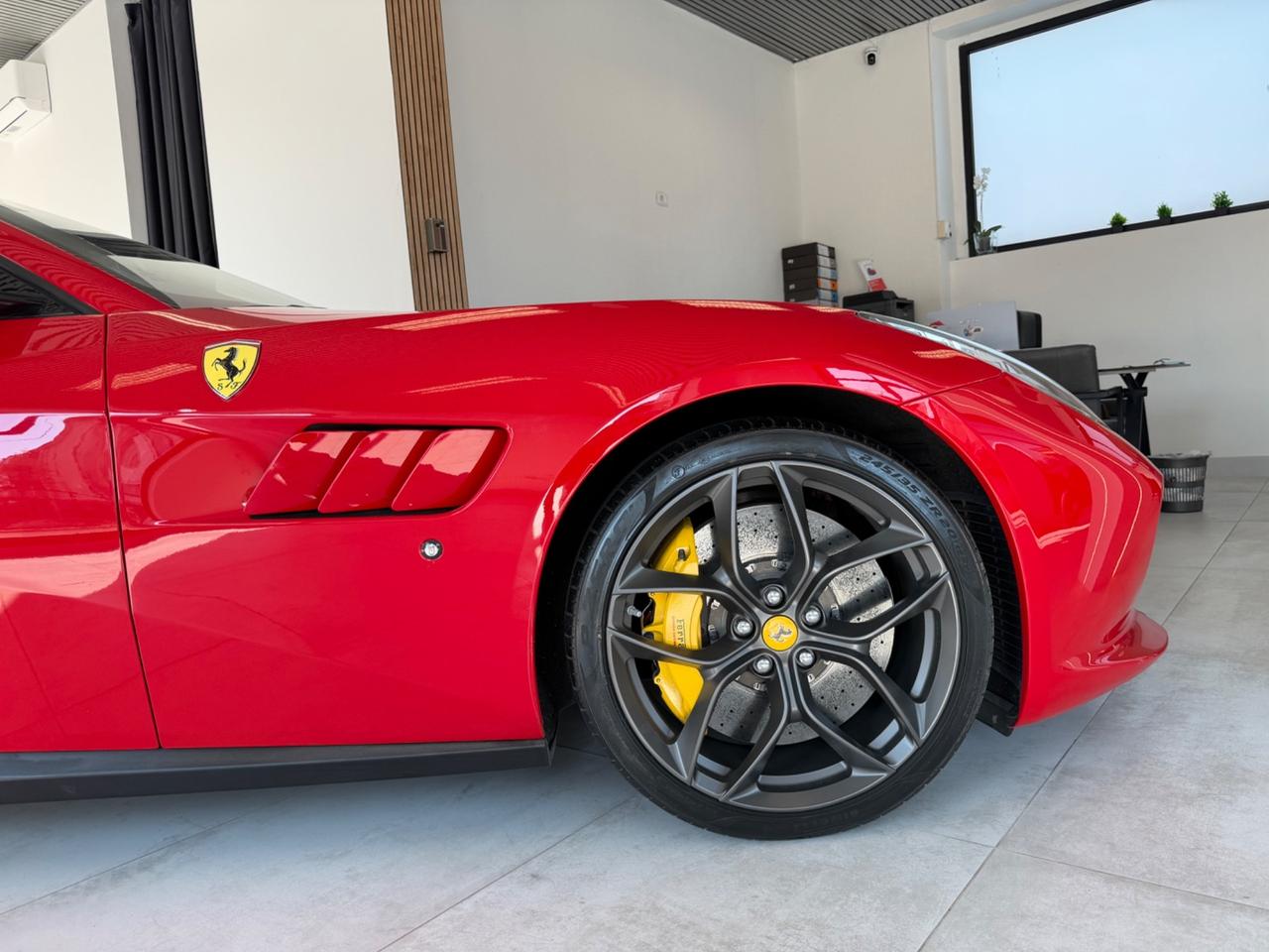 Ferrari GTC4 Lusso T