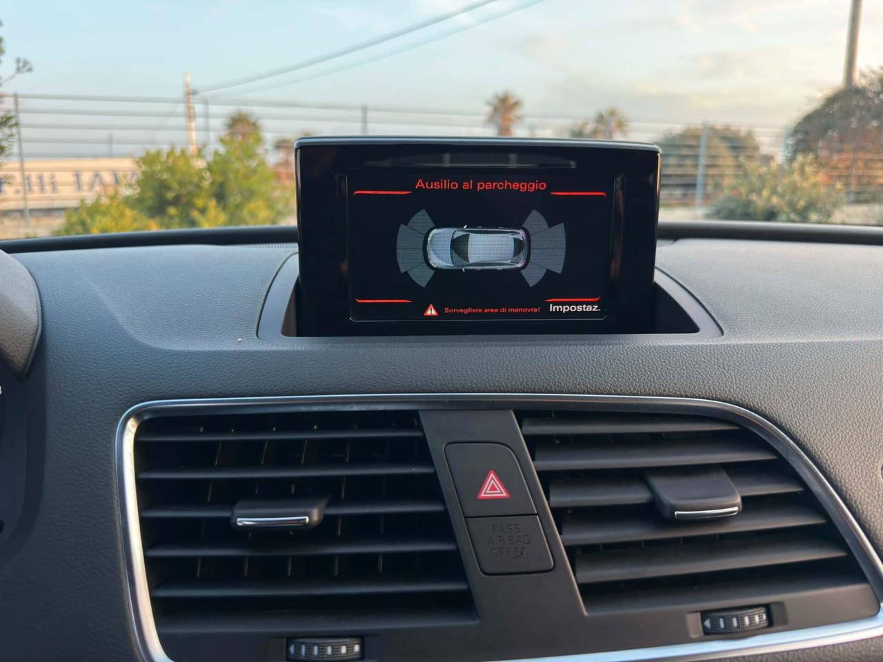 Audi Q3 2.0 TDI 120 CV Business