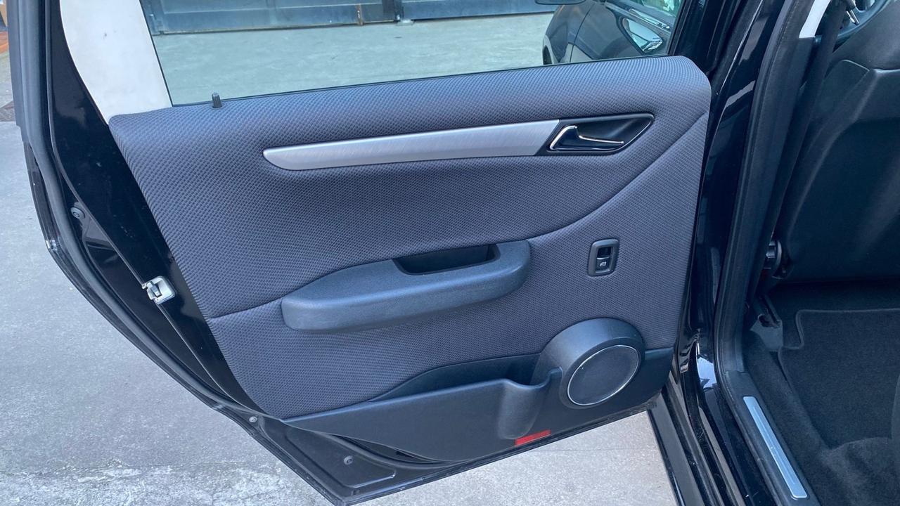 Mercedes-benz B 180 CDI BlueEFFICIENCY Premium