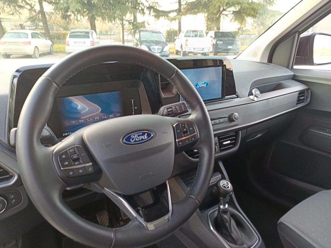 Ford Tourneo Courier 1.0 Titanium Tua a 285€/mese