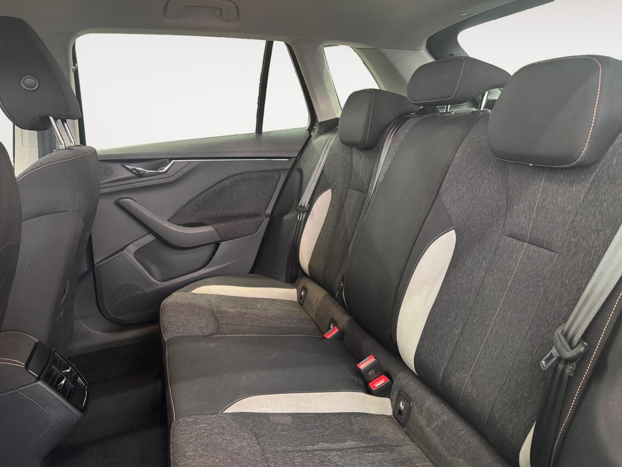 Skoda Kamiq 1.0 tsi Style 110cv IDONEA NEOPATENTATO