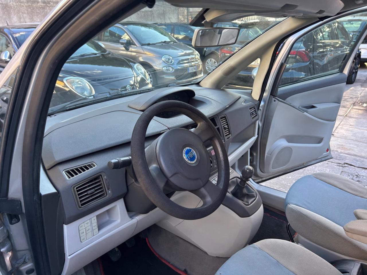 Fiat Idea 1.4 16V Emotion