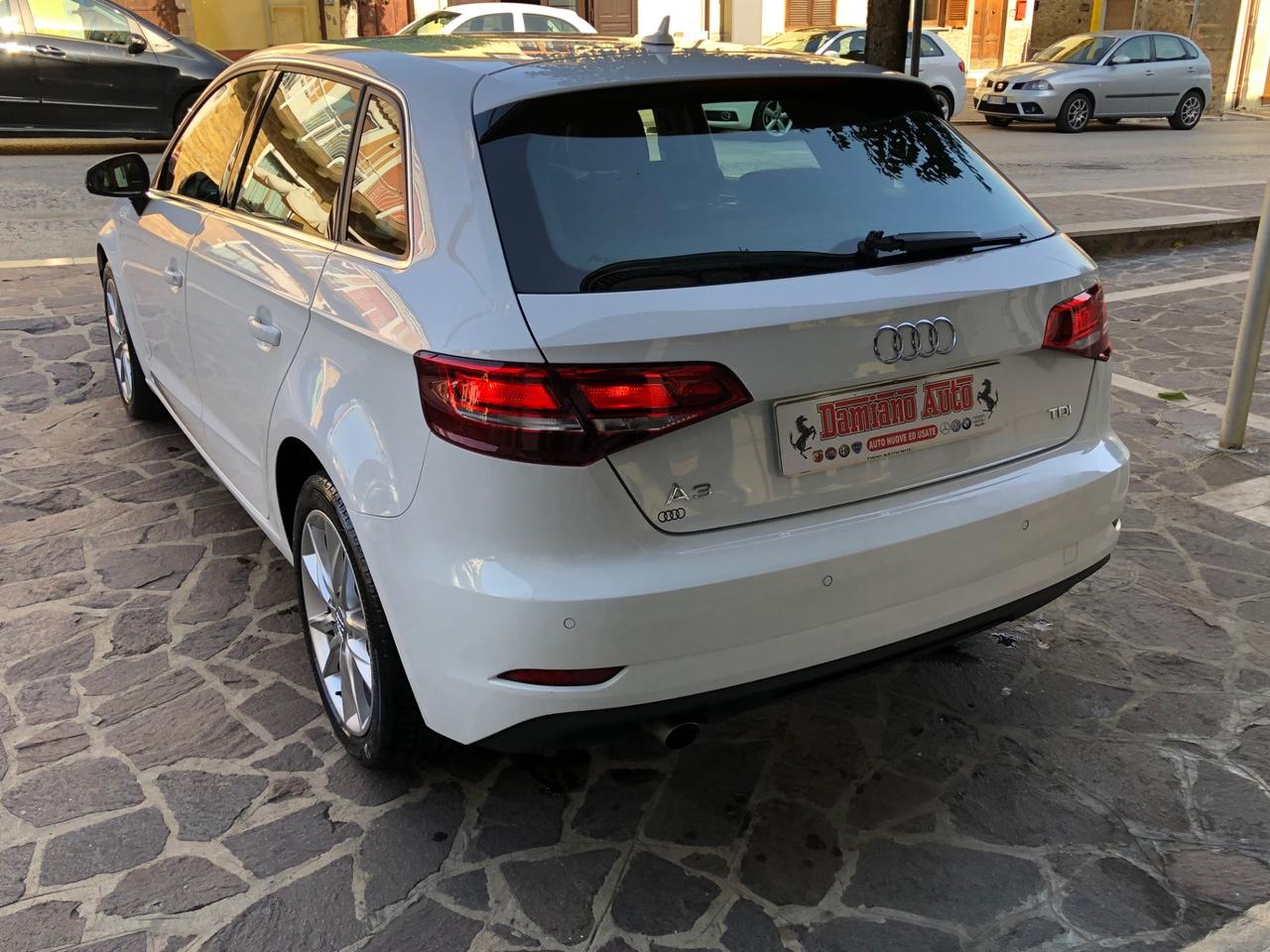 Audi A3 SPORTBACK 1.6TDI 110CV Design FULL/LED/NAV