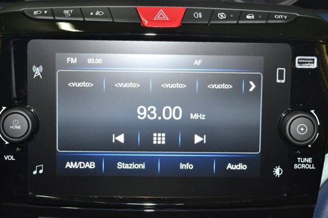 LANCIA New Ypsilon 5 porte - Ypsilon MY24 1.0 FireFly 70cv Start&Stop Hybrid PLATINO