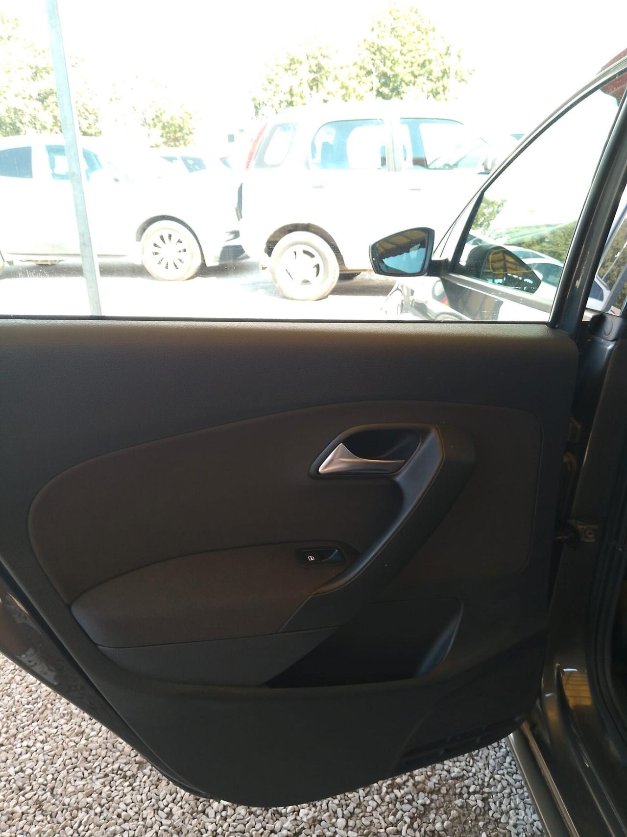 Volkswagen Polo 1.6 5 porte Highline BiFuel