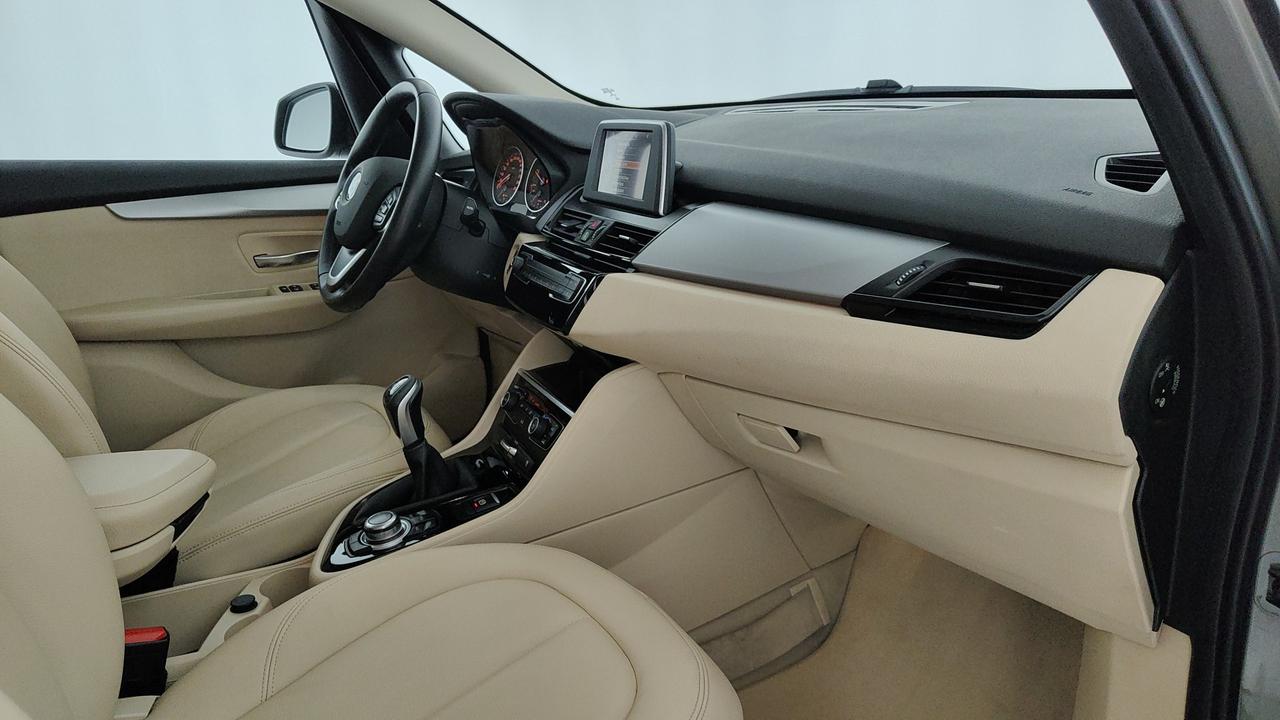 BMW 216d Active Tourer Luxury