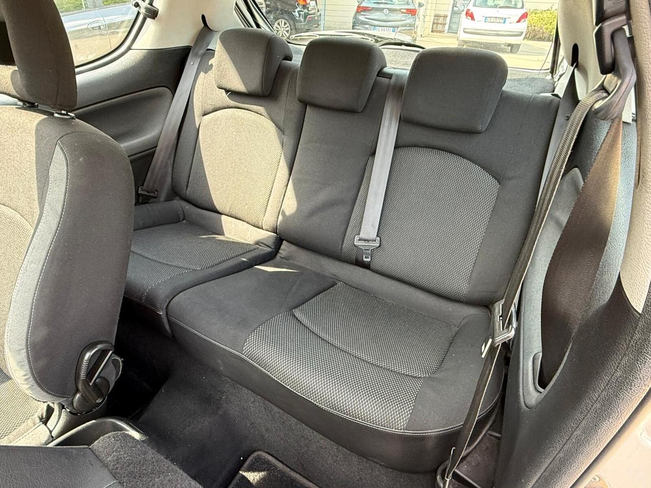 Peugeot 206 3p 1.4 clima NEO-PAT