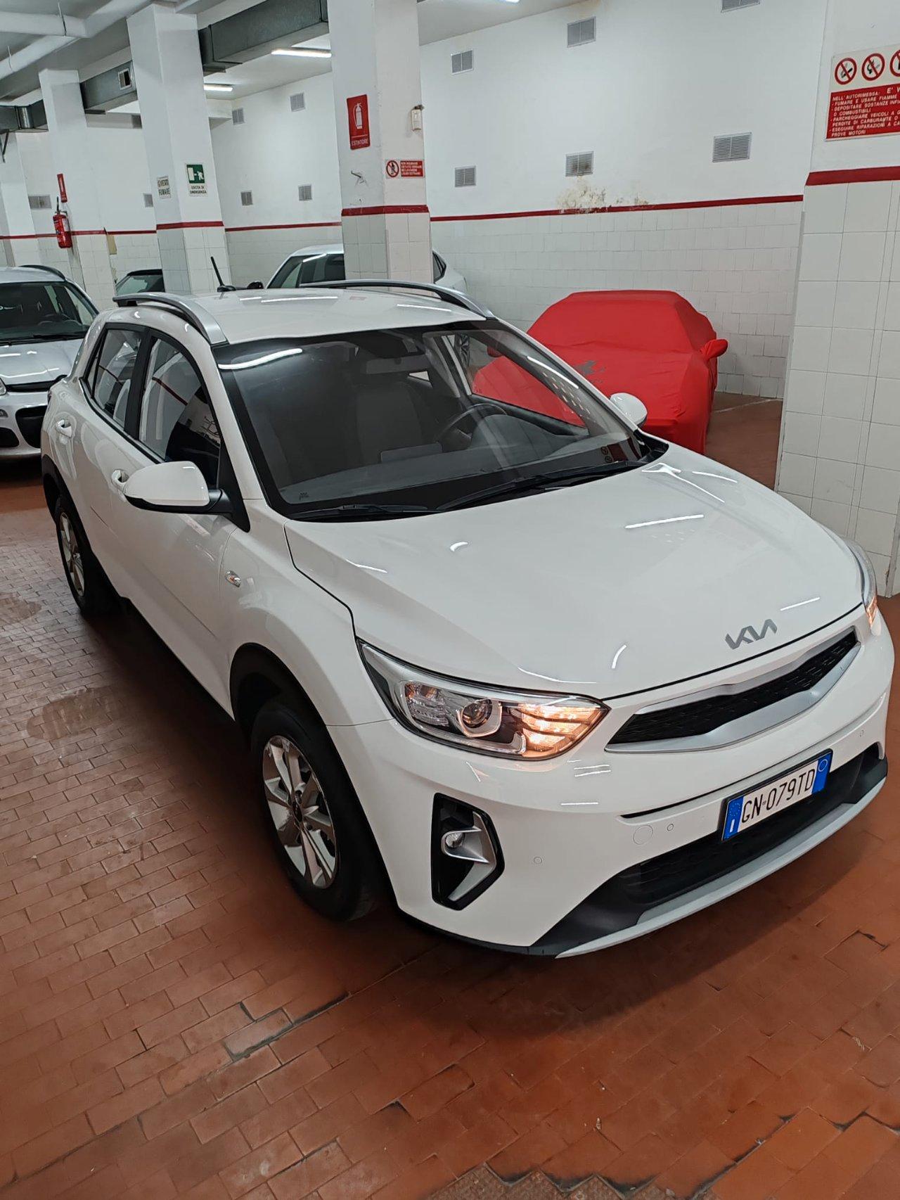 Kia Stonic 1.0 t-gdi mhev Urban Techno&Design Pack 100cv mt