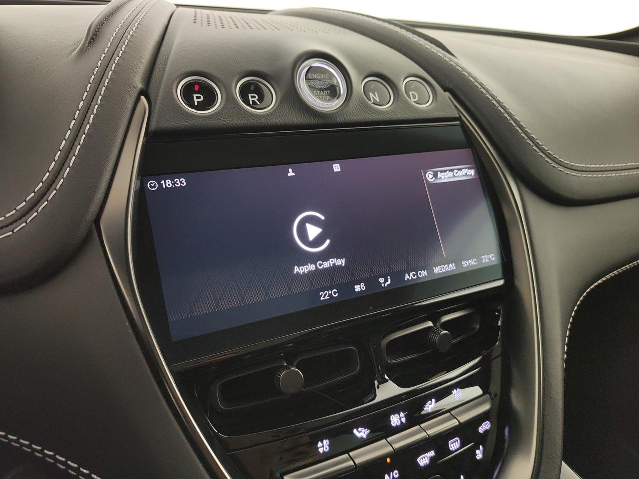 ASTON MARTIN DBX 4.0 auto