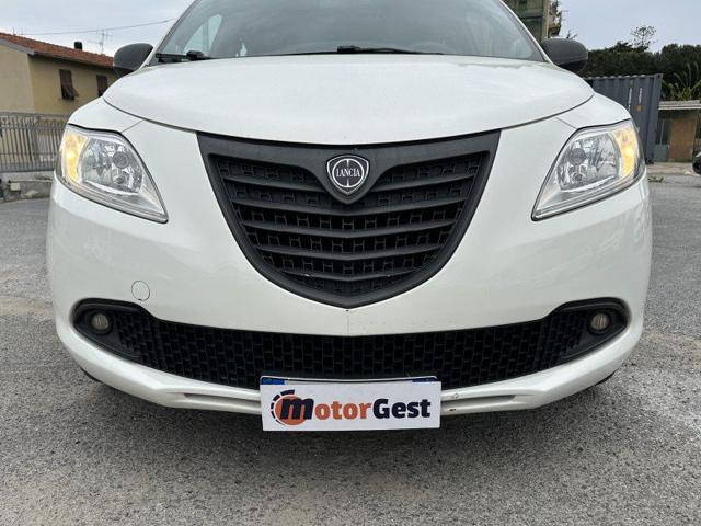 LANCIA Ypsilon 1.2 69 CV 5 porte NEOPATENTATI