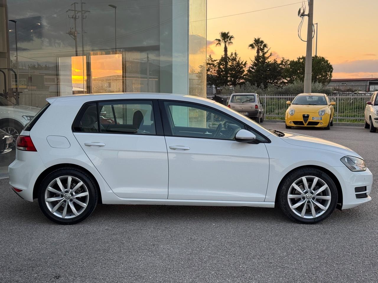 Volkswagen Golf Business 1.6 TDI DSG 5p. Highline