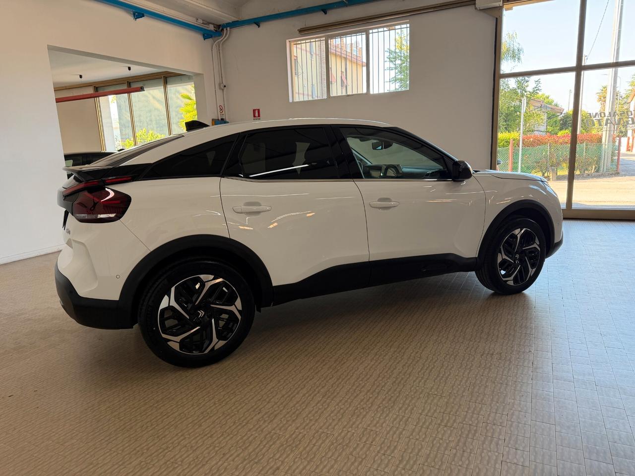 Citroen C4 PureTech 130 S&S EAT8 Shine KM0 Automatic Fulloptional