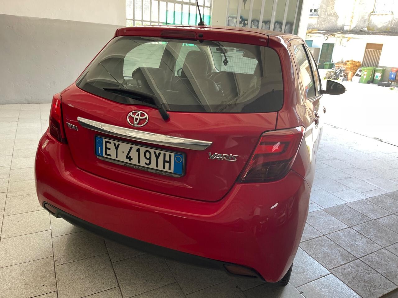 Toyota Yaris 1.4 D-4D 5 porte Lounge