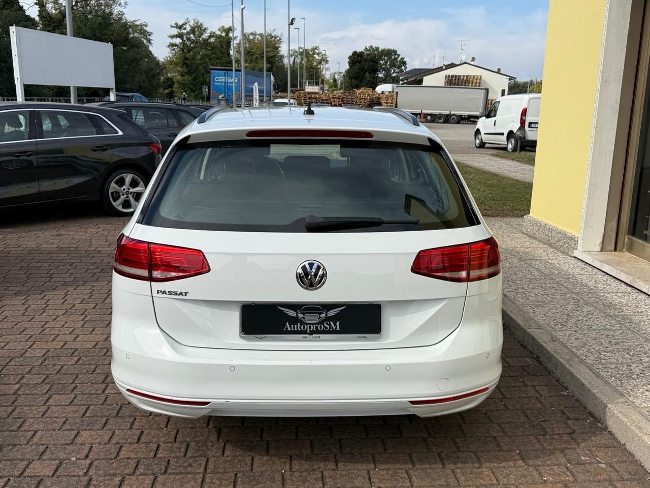 VW Passat 2.0 TDI DSG PREZZO REALE/NAVIPRO