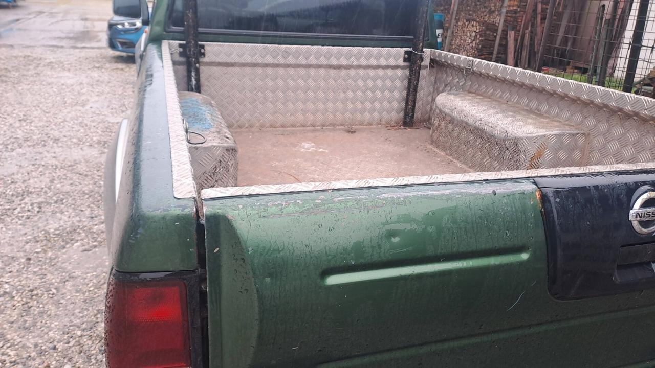 Nissan NAVARA Pick Up CABINASINGOLA
