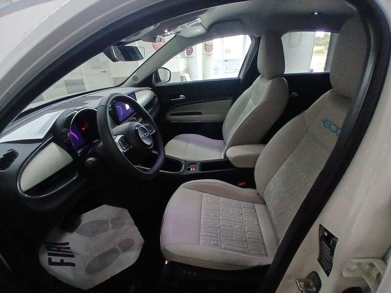 FIAT 600 (2023-->) Hybrid 110 CV DCT MHEV La Prima