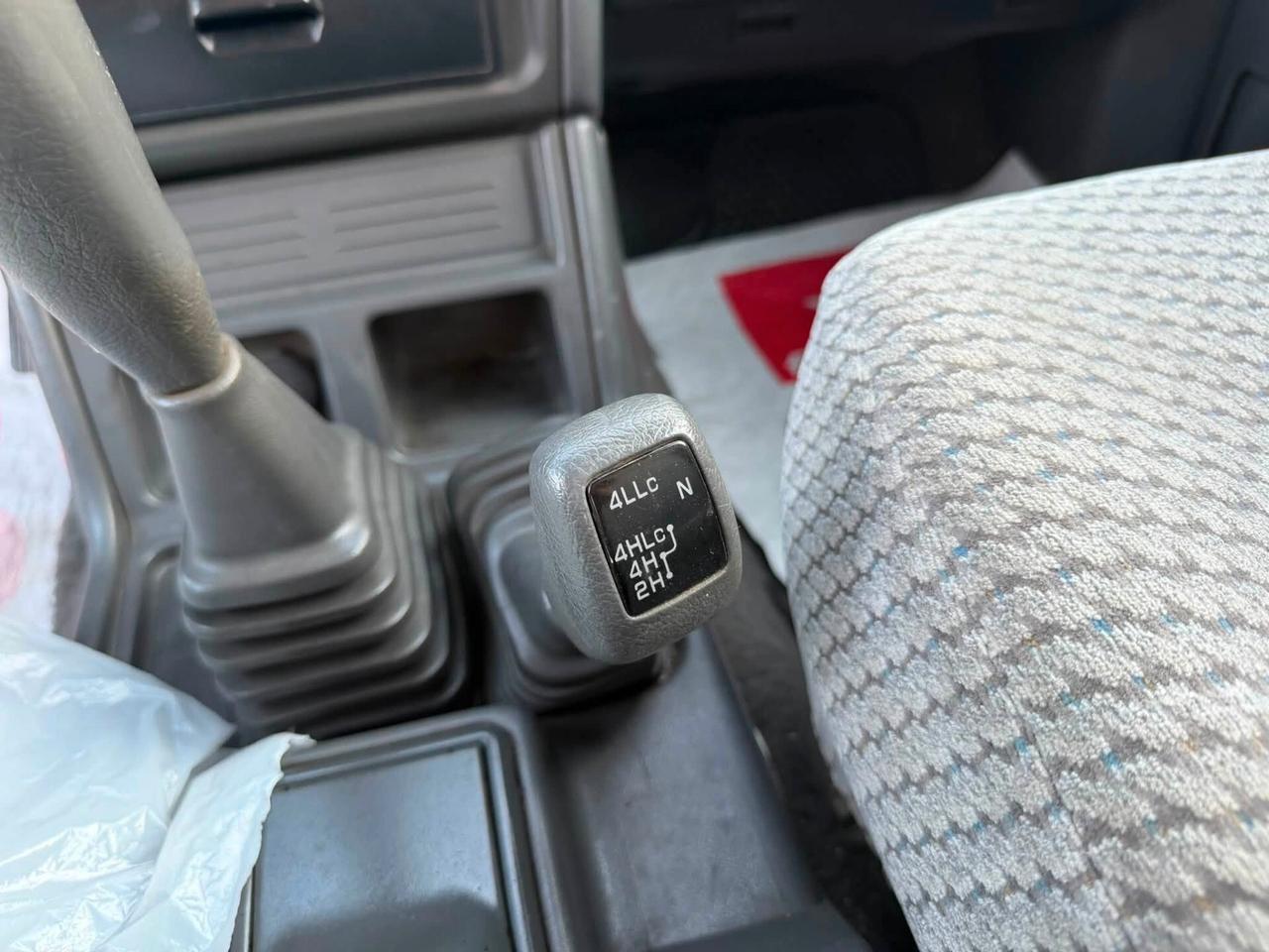 Mitsubishi Pajero 2.5 TDI Metal-top GLS Target con gancio di traino Ellebi