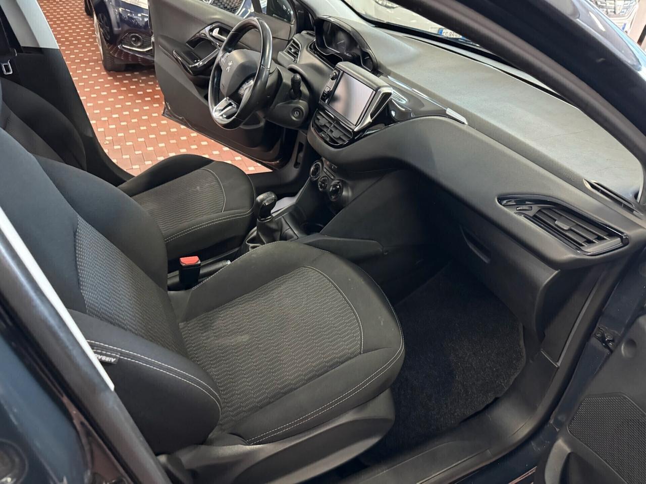 Peugeot 208 PureTech 82 5 porte Allure - NEOPATENTATI