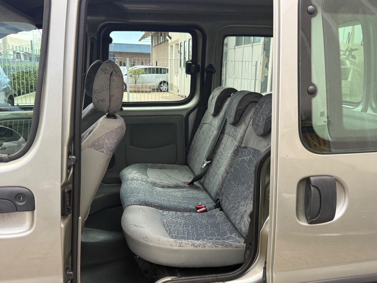 Renault Kangoo 1.9 dCi 4x4 5p. Privilège