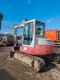 Escavatore 80 q.li marca Takeuchi modello TB180