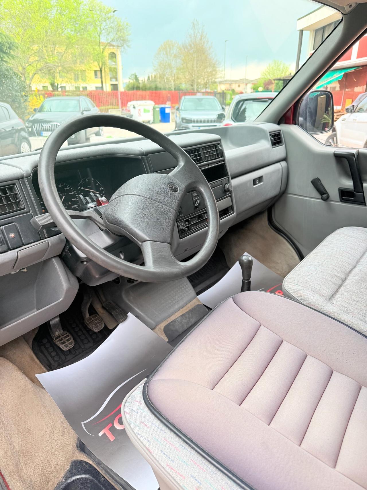 Volkswagen Transporter 2.5 cat Caravelle