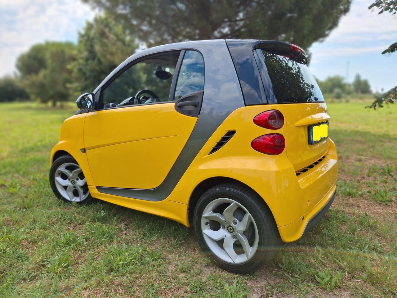 Smart ForTwo 1000 52 kW MHD coupé passion