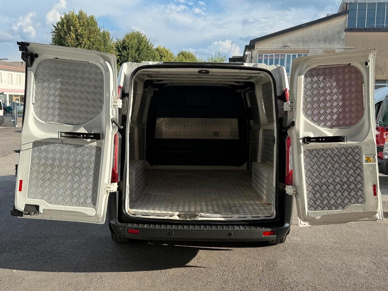 Ford Transit custom L2 H1 PASSO LUNGO 2.0 TDCI