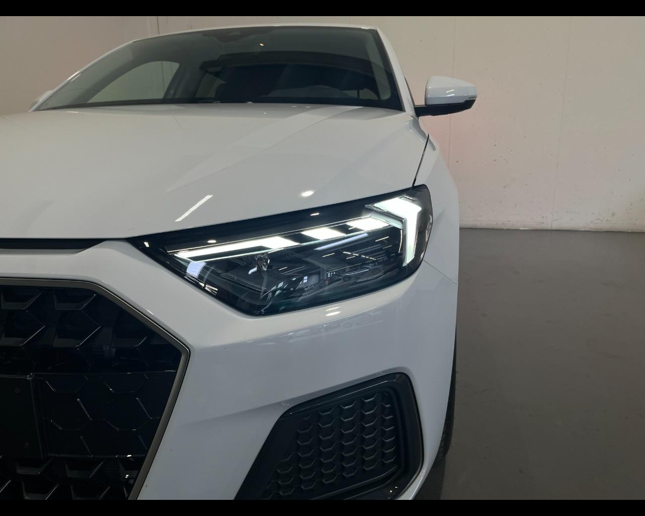 AUDI A1 SPORTBACK 30 TFSI BUSINESS