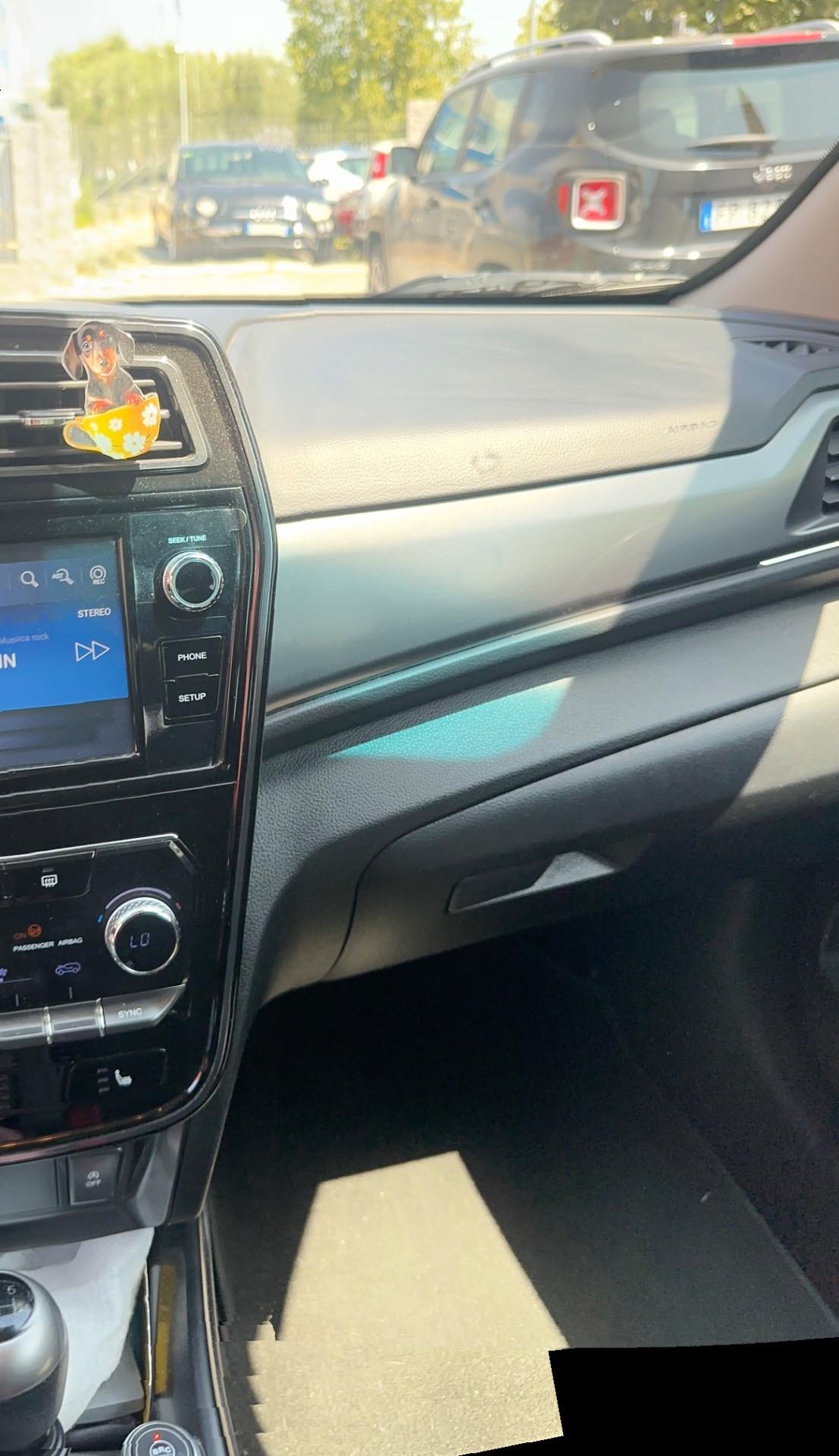 Ssangyong Tivoli 1.2 GDI Turbo 2WD Bi-fuel GPL Connect
