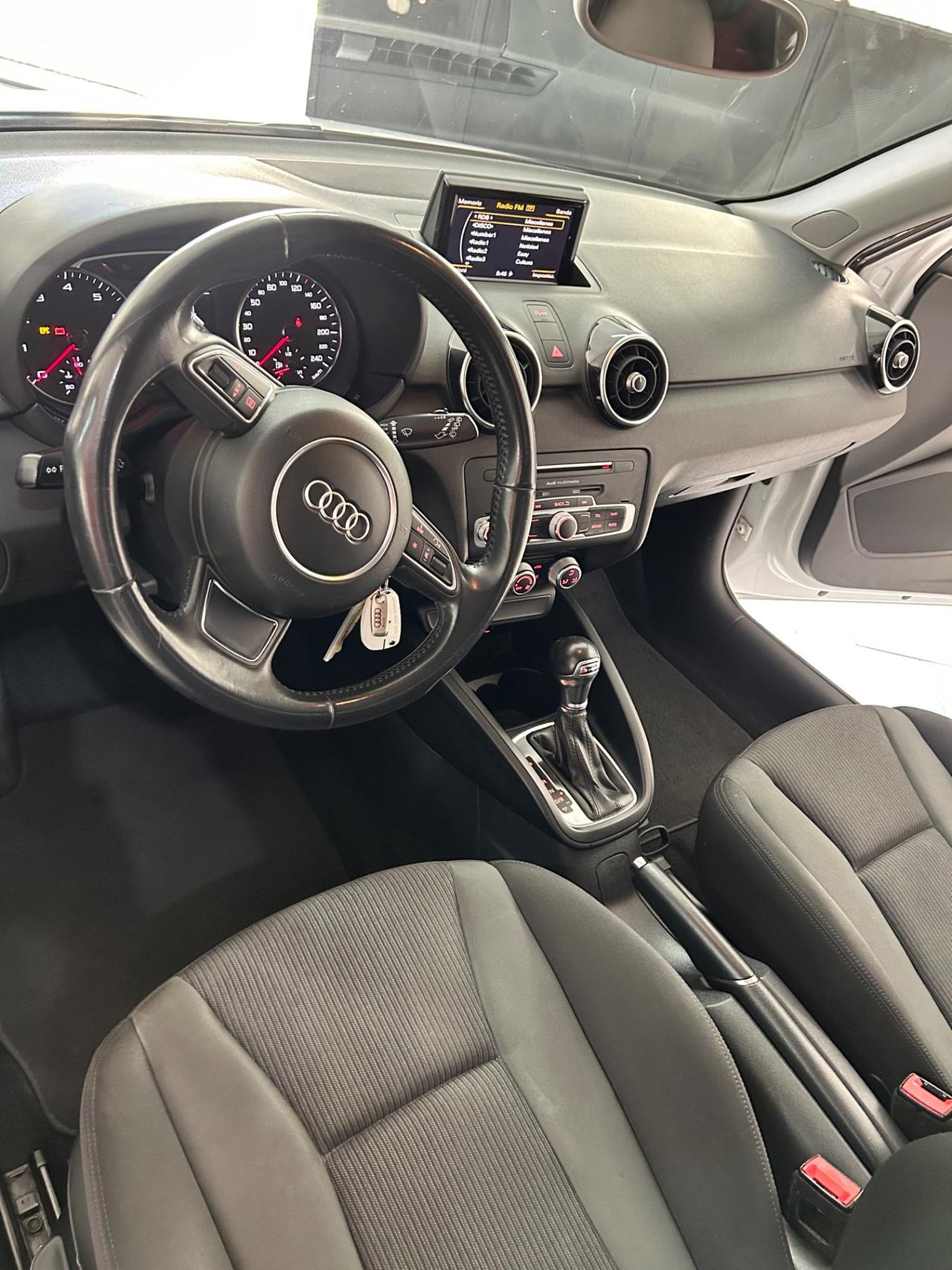 Audi A1 1.0 TFSI ultra SLINE plus