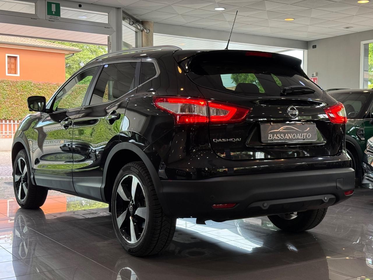 Nissan Qashqai 1.5 dci Tekna 110cv TETTO+CAMERE 360°