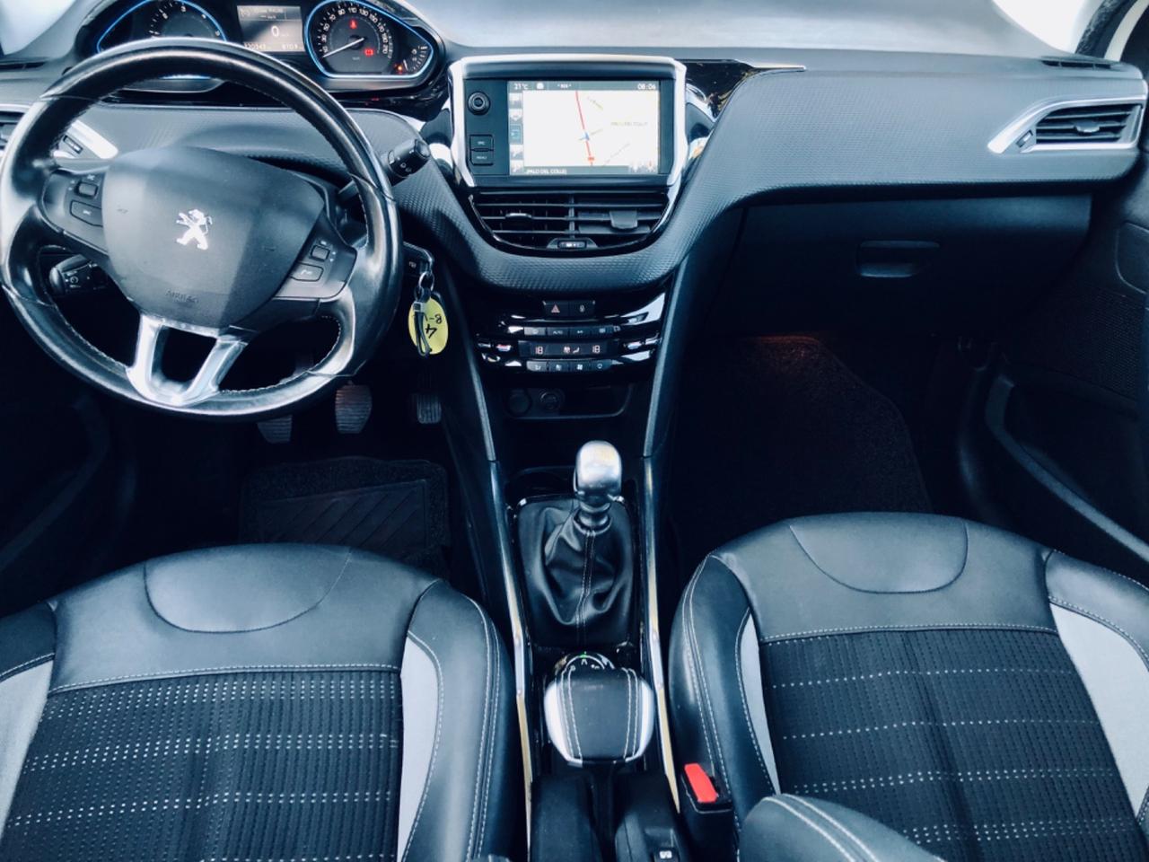 Peugeot 2008 1.6 e-HDi 115 CV Stop&Start Allure