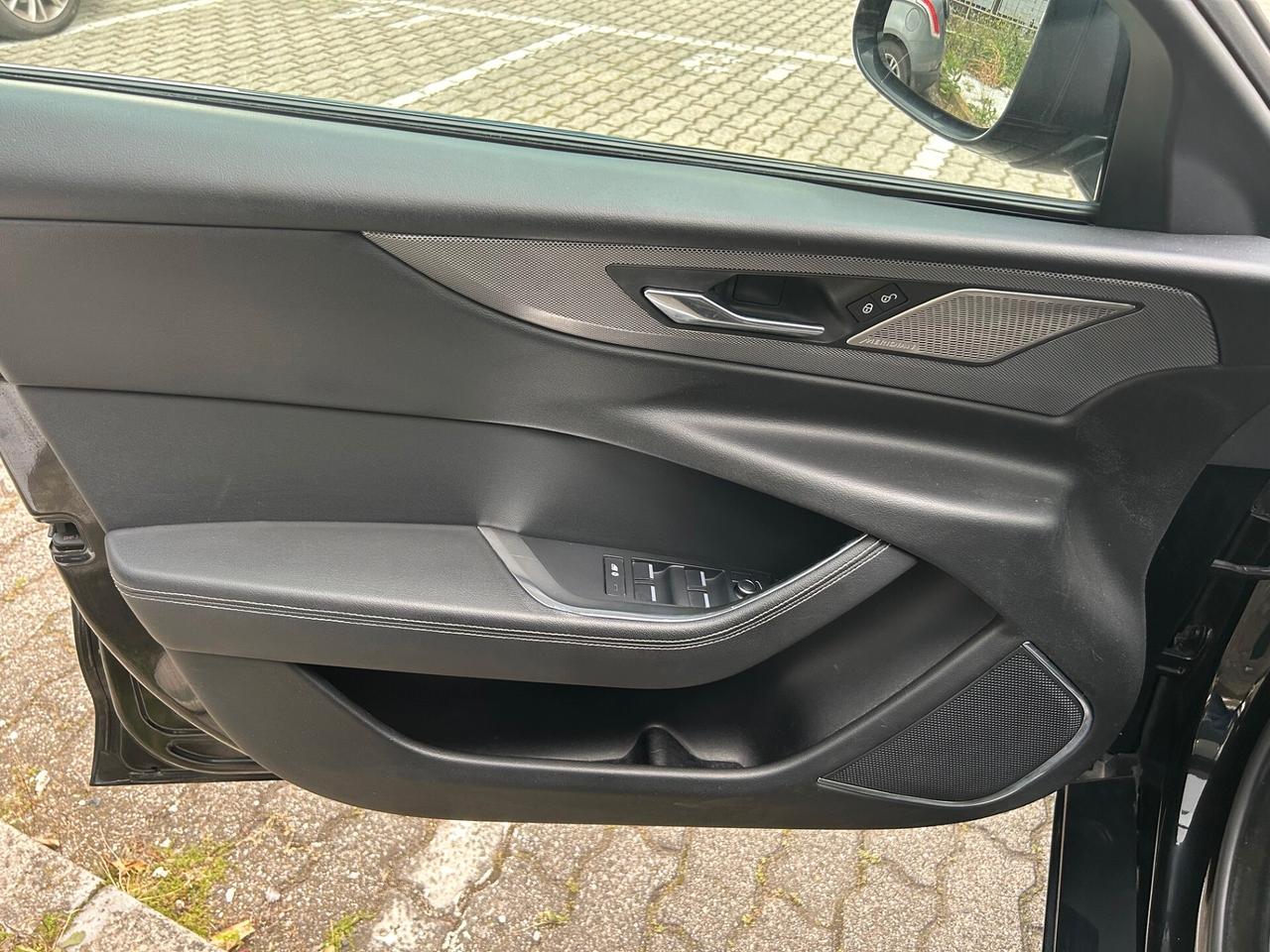 Jaguar XE 2.0 i4 R-Dynamic S rwd 250cv auto