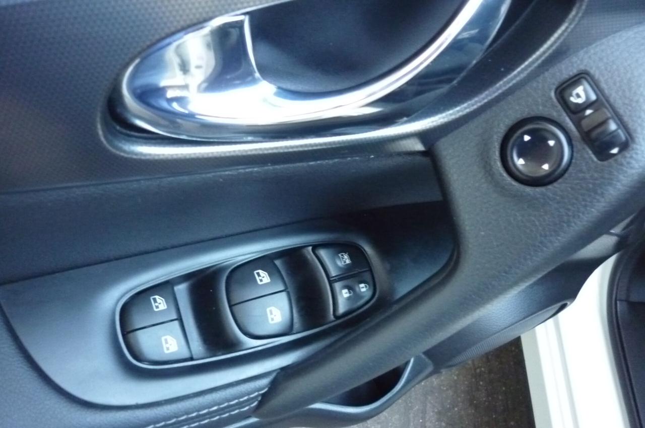 Nissan Qashqai 1.5 dCi N-Connecta (35.000km)