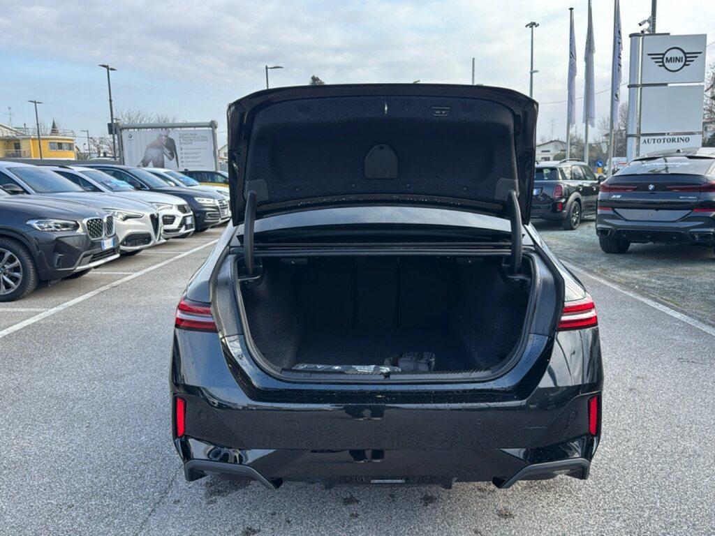 BMW Serie 5 Berlina 520 d 48V M Sport Pro xDrive Steptronic