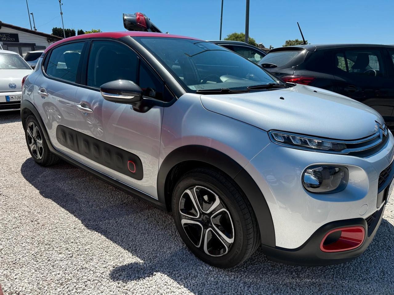 Citroen C3 PureTech 82 GPL Shine Tetto Rosso pari al nuovo
