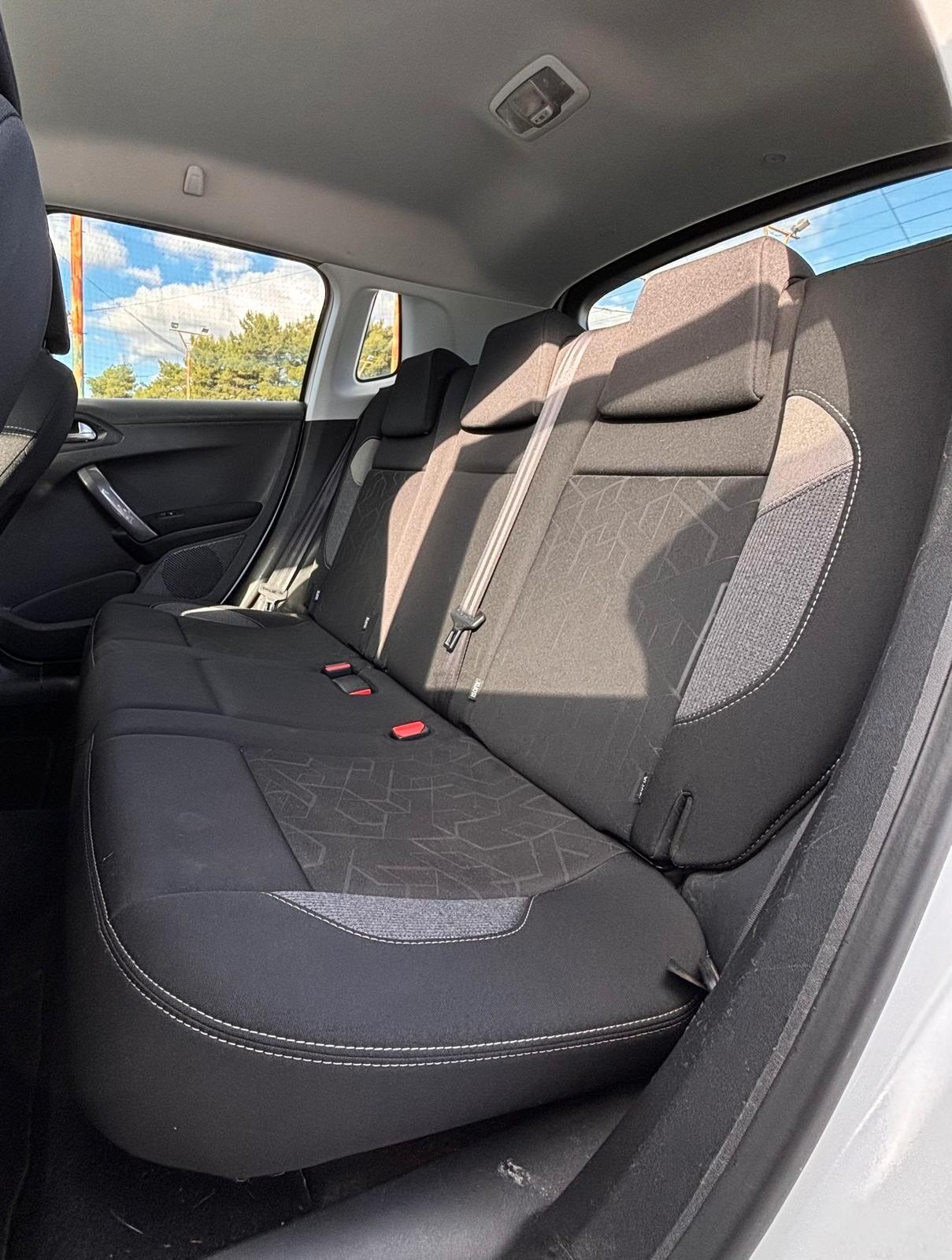 Peugeot 2008 BlueHDi 100 Allure