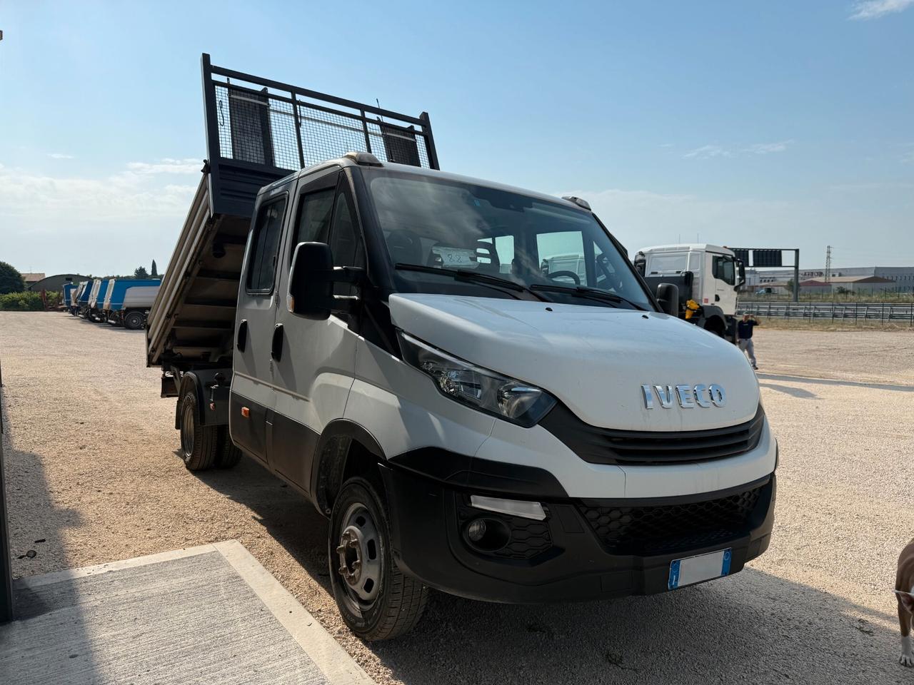 Iveco Daily 35C14 Cassone ribaltabile trilaterale Euro6b ABS