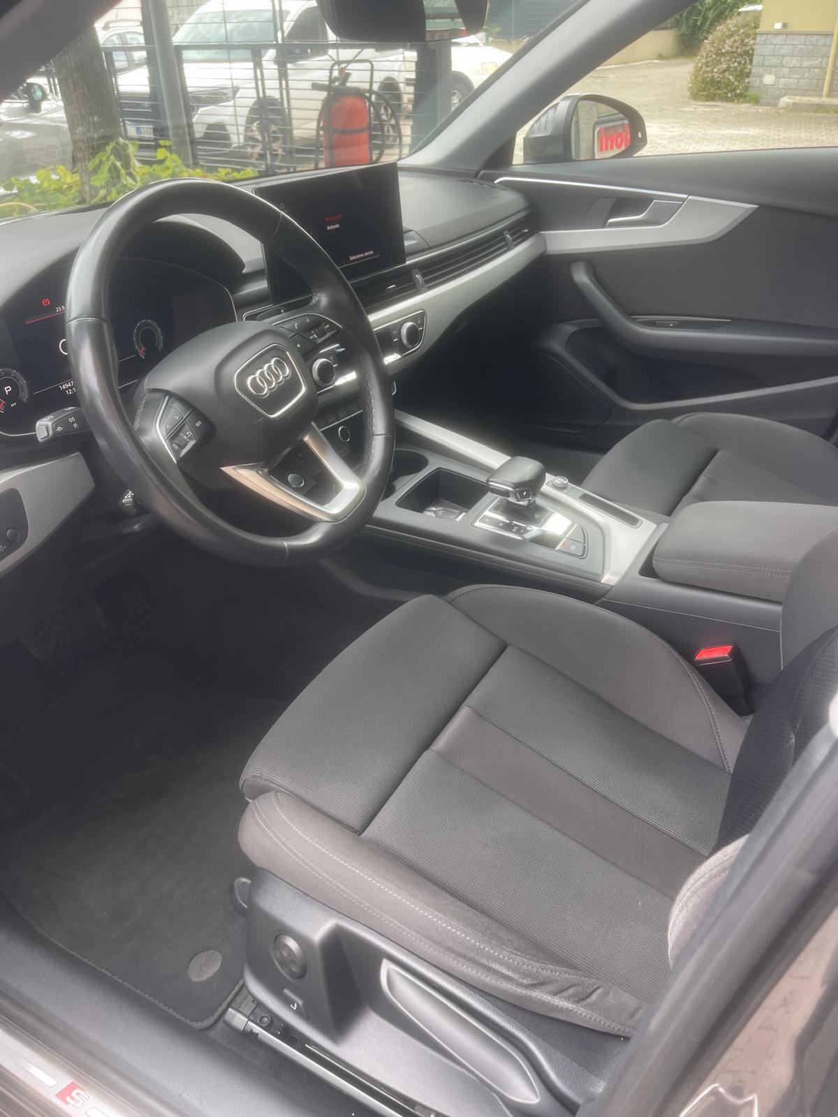 Audi A4 Avant 40 TDI S tronic line edition