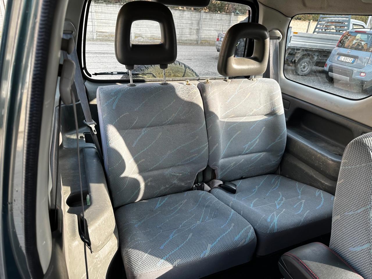 Suzuki Jimny 1.3i 16V cat 4WD JLX "NEOPATENTATI"