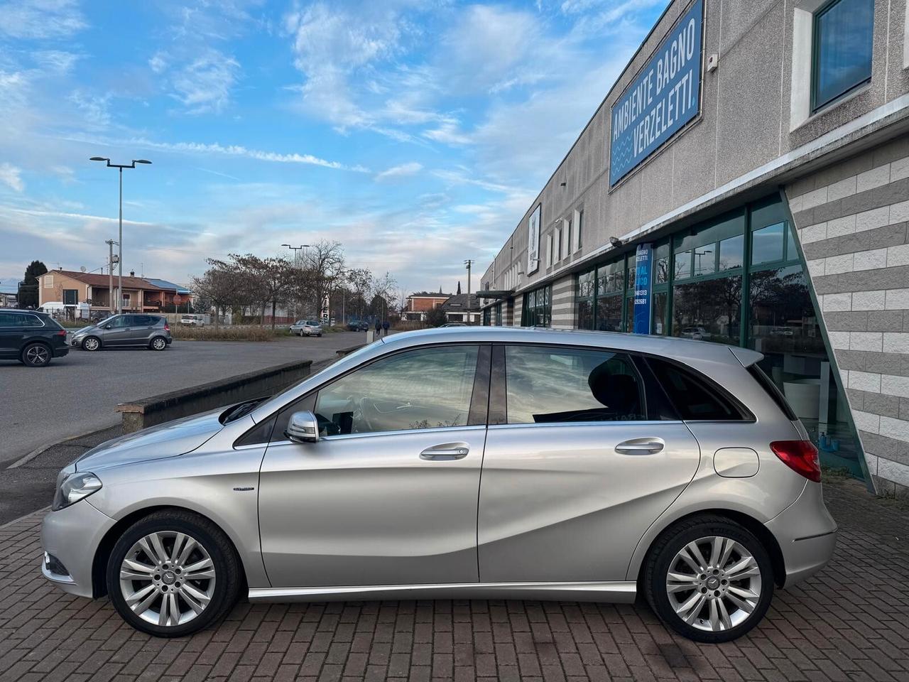 Mercedes-benz B 180 BlueEFFICIENCY Premium