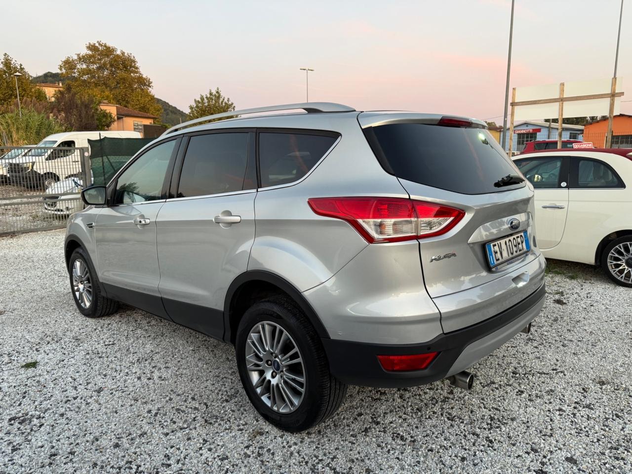 Ford Kuga 2.0 TDCI 140 CV 4WD Titanium